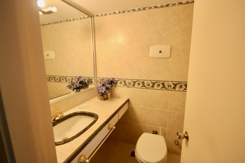 Amplio departamento en Venta en Tiburon